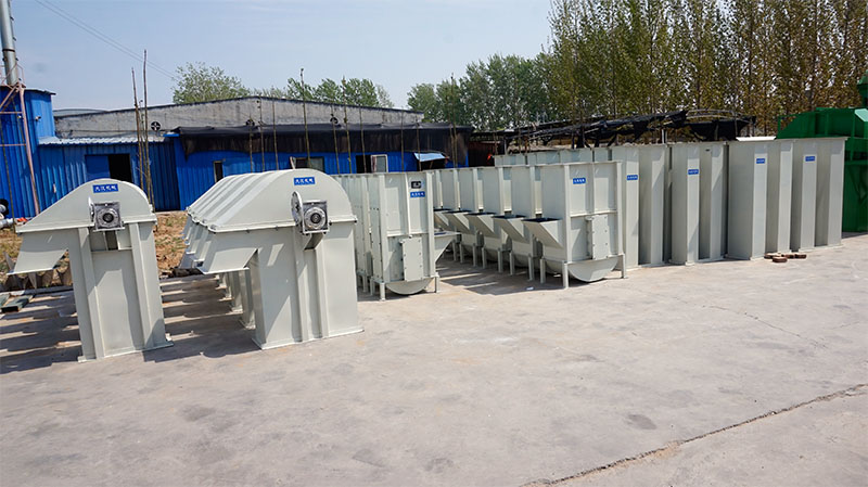 Aggregate Conveying Bucket Elevator Manufacturer