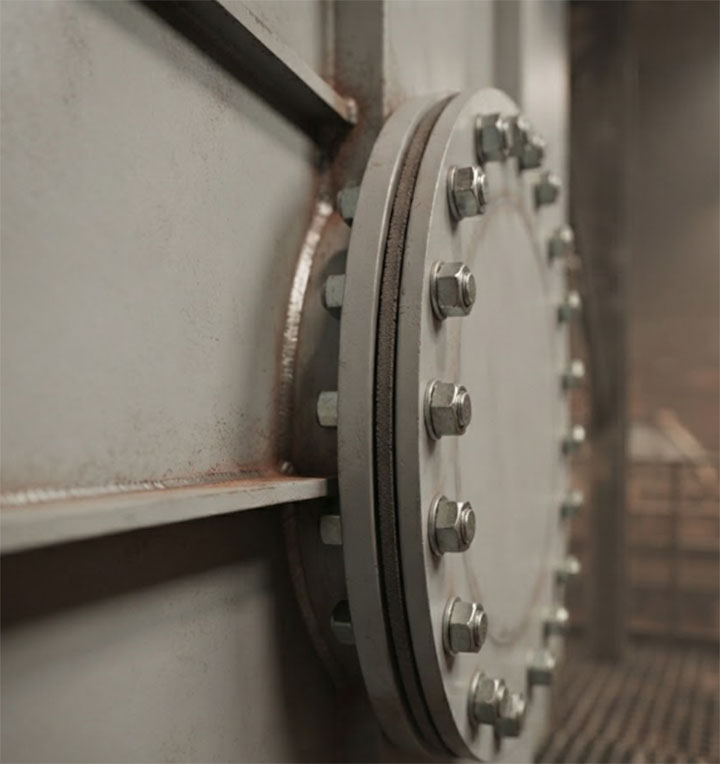 Precision-Welded and Gasket-Sealed Flanged Joint on Heavy-Duty Steel Casing of Mining Bucket Elevator